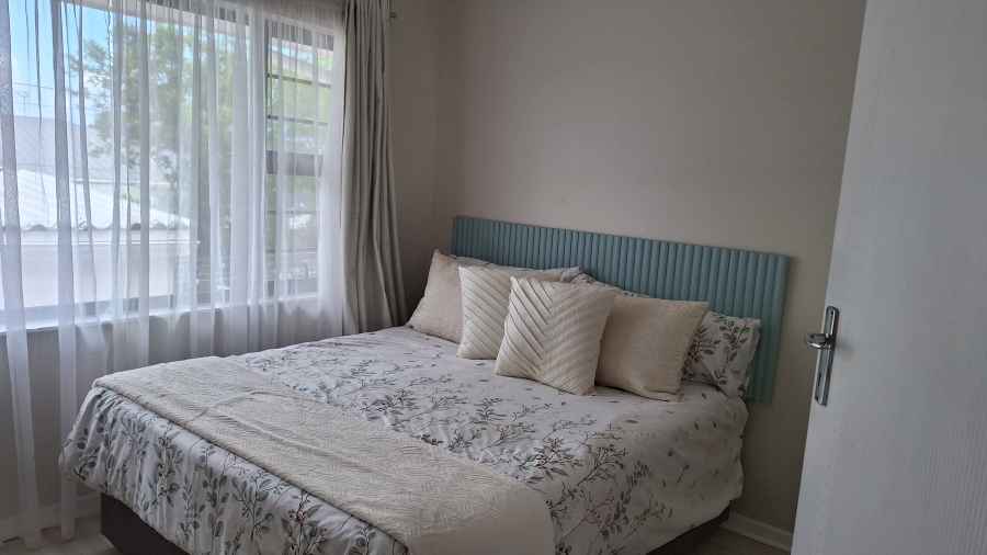 6 Bedroom Property for Sale in Gonubie Eastern Cape